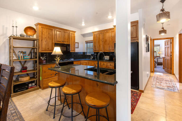 Bear Hollow 5430: Main/Mid-Level Kitchen