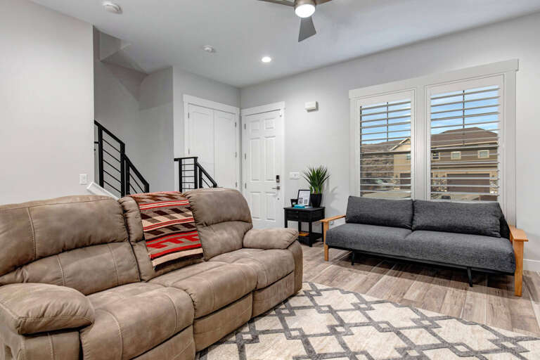 Wasatch Springs 1107: Living room with comfortable seating, smart TV and futon.