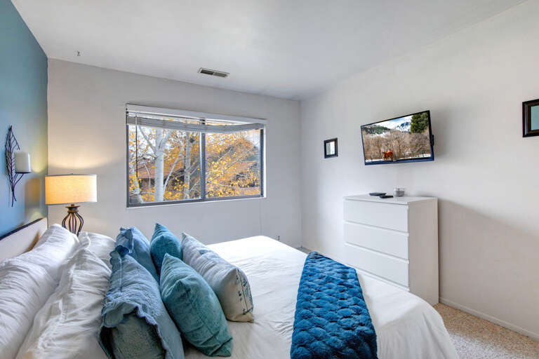 Powderwood Pines 13F: King bedroom