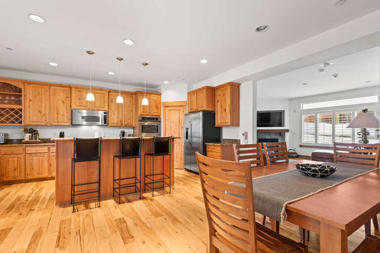 Bear Hollow Village 5614