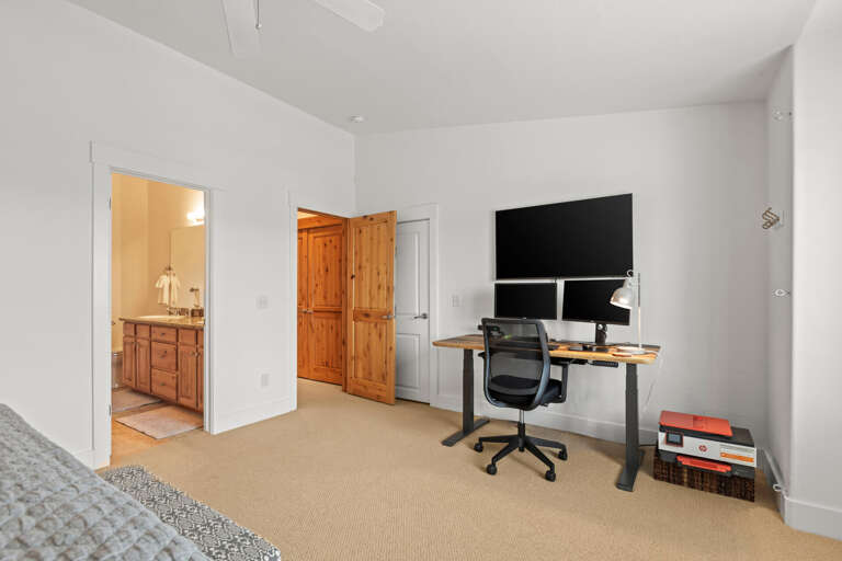 Bear Hollow Village 5614