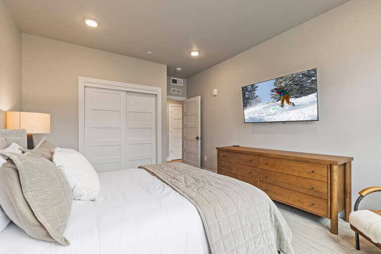 Vacation Rentals in Park City at Mayflower Lakeside 1169-201: Vacation Rentals in Park City at Mayflower Lakeside 1169-201: