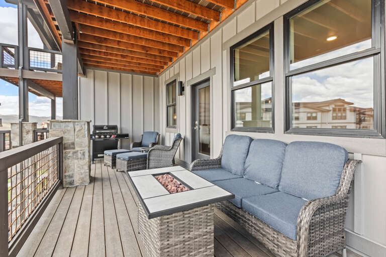 Vacation Rentals in Park City at Mayflower Lakeside 1169-201: Balcony with Seating-BBBQ-Firepit Vacation Rentals in Park City at Mayflower Lakeside 1169-201: Balcony with Seating-BBBQ-Firepit