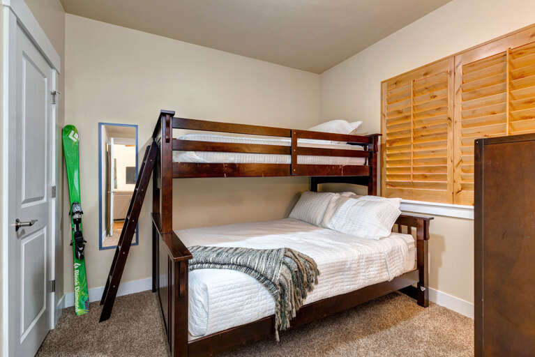 Bear Hollow Lodges 1205