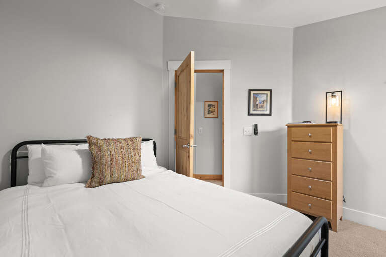 Bear Hollow Village 5545