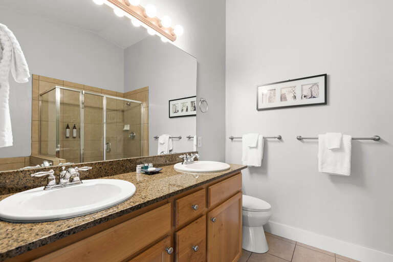 Bear Hollow Village 5545