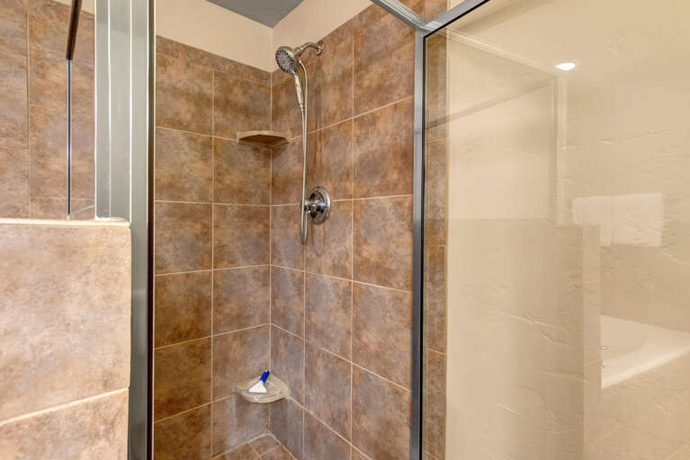 Bear Hollow Lodge 3301: Primary bathroom shower. Separate tub here as well!