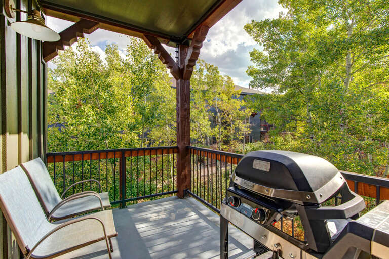 Bear Hollow Lodge 3301: Relax in the serene mountain surroundings