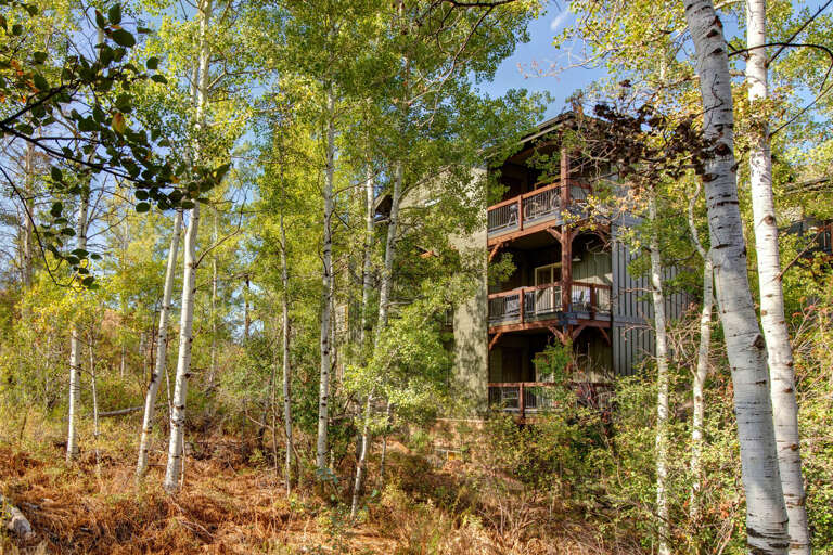 Bear Hollow Lodge 3301: Top floor corner unit with mountain views Bear Hollow Lodge 3301: Top floor corner unit with mountain views