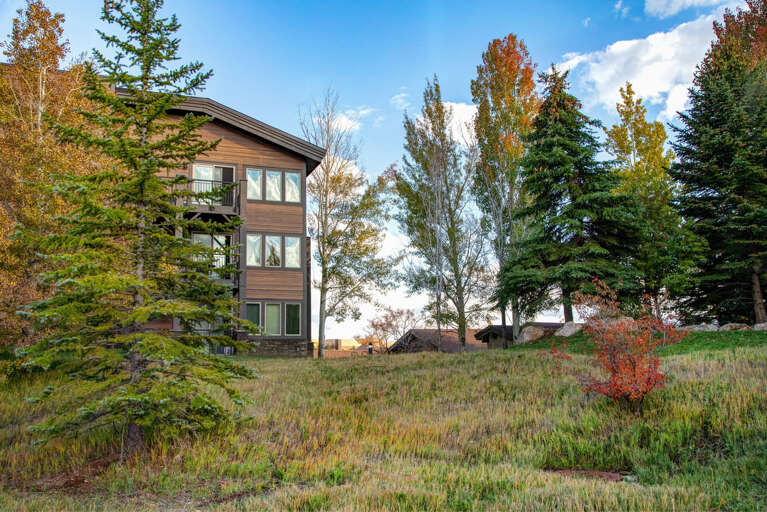 Crestview Commons A207: