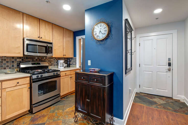 Crestview Commons A207: