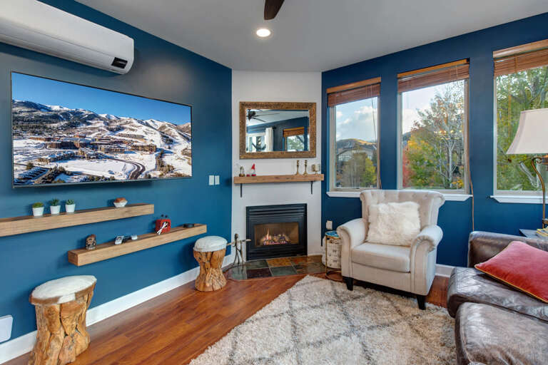 Crestview Commons A207: