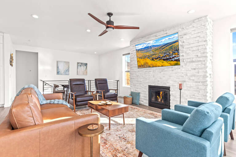 Jordanelle Ridge 499: Smart TV in living room.