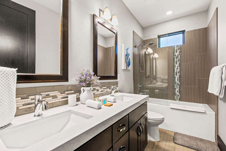 Blackstone Residence 3676