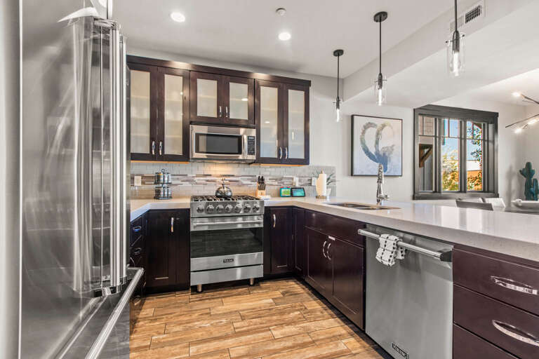 Blackstone Residence 3676