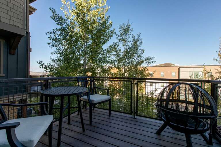 Blackstone Residence 3676