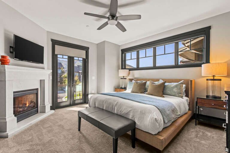 Blackstone Residence 3676