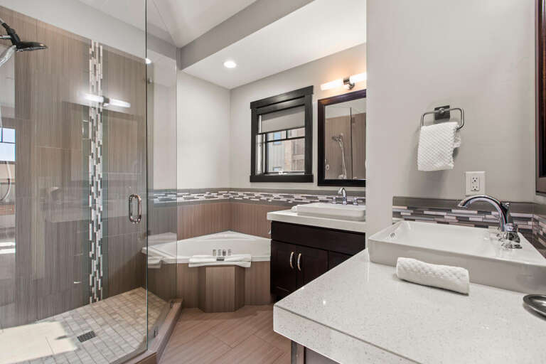 Blackstone Residence 3676