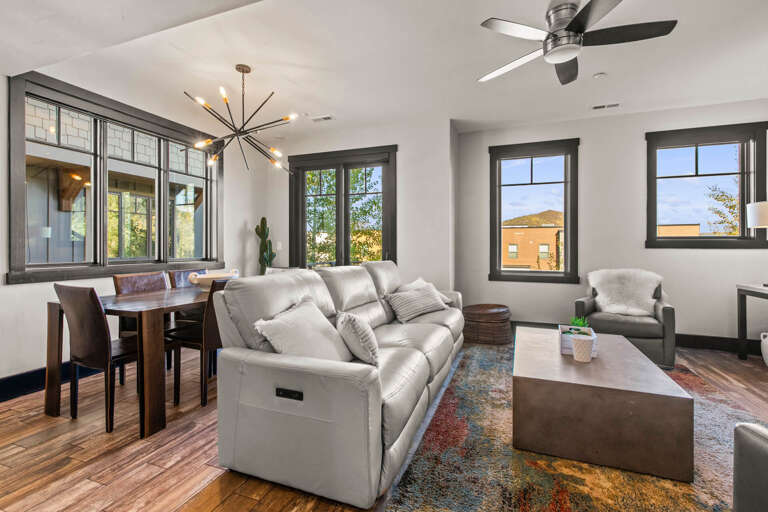 Blackstone Residence 3676