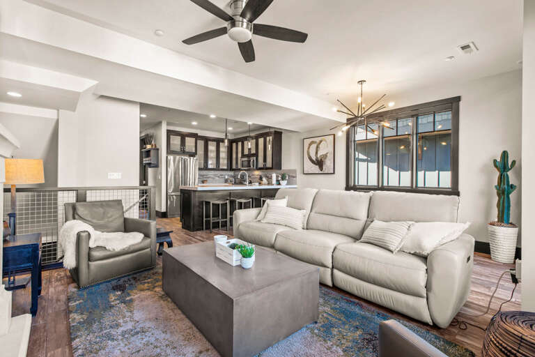 Blackstone Residence 3676