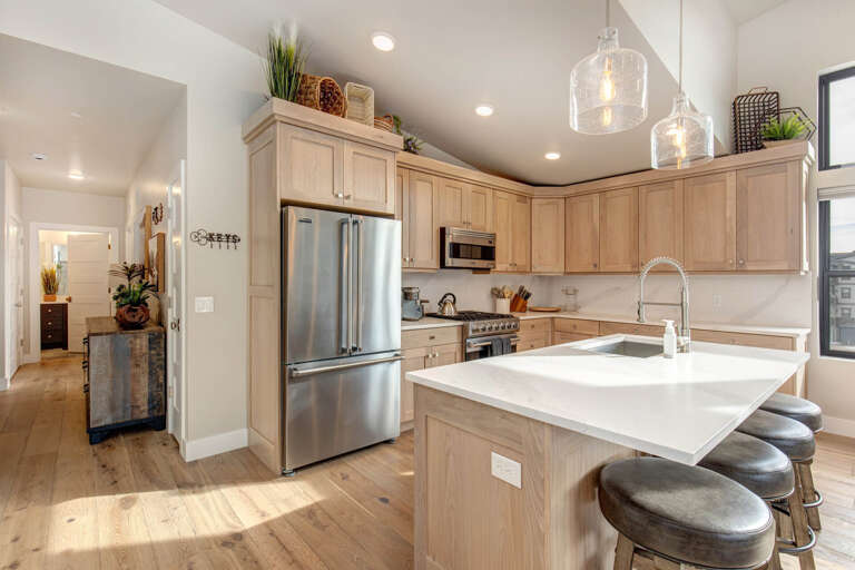 Mayflower Lakeside 1114-303: