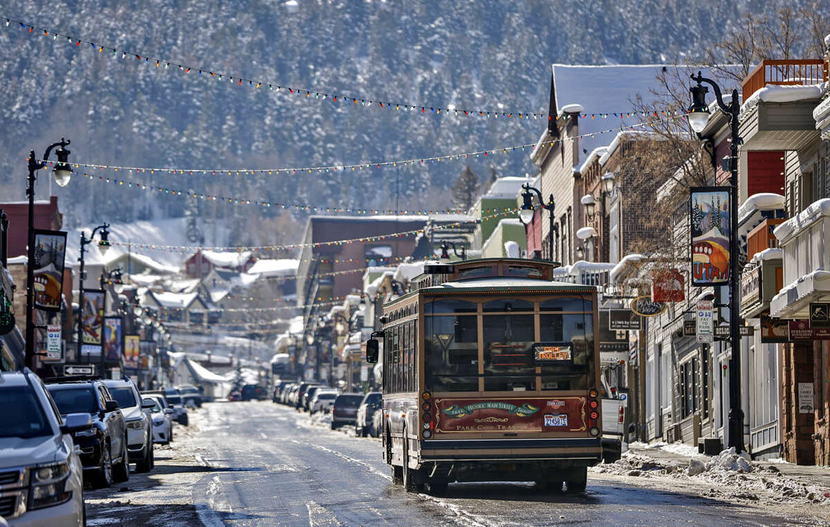 Main Street FREE Trolley Main Street FREE Trolley