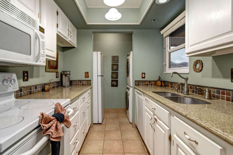 Powderwood Pines 13X: