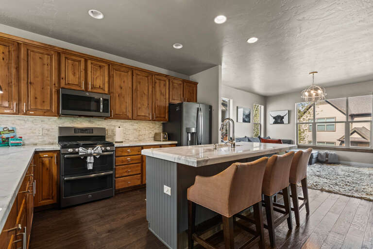5598 Kodiak Way_026