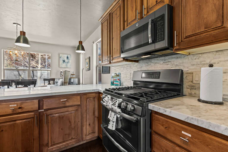 5598 Kodiak Way_028