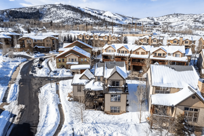 Bear Hollow Village 5598: