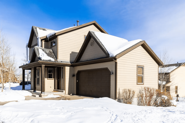 Bear Hollow Village 5598: