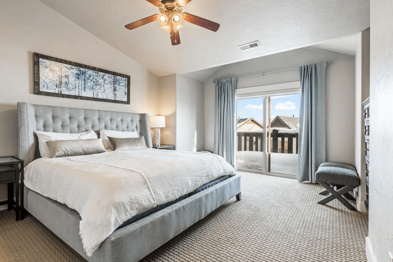 Bear Hollow Village 5598: