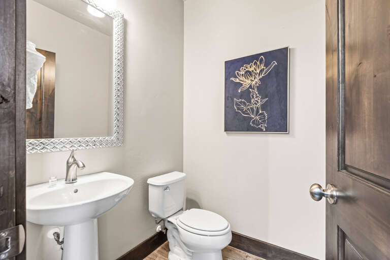 Retreat at Jordanelle 13536 Half Bathroom
