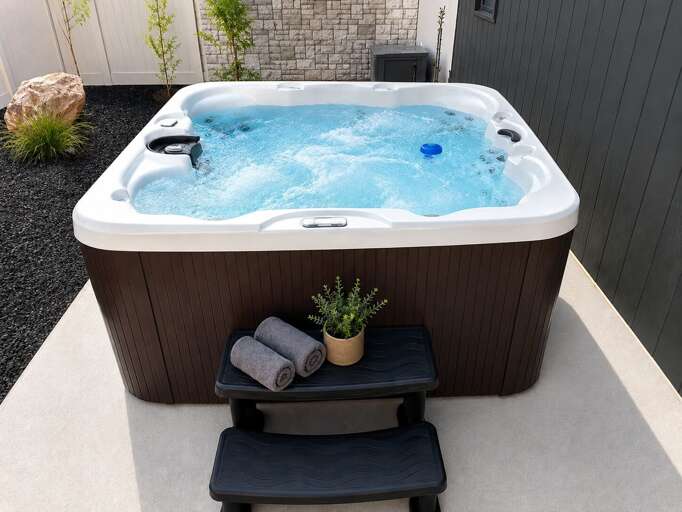 CR 1796 Hot Tub Summer