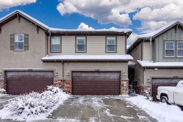Wasatch Springs 1132: Garage Parking Winter