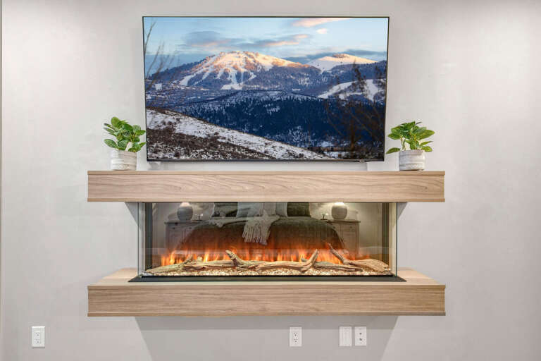 Curl up in front of your modern fireplace and enjoy cozy evenings after exploring the slopesâyour perfect retreat awaits.