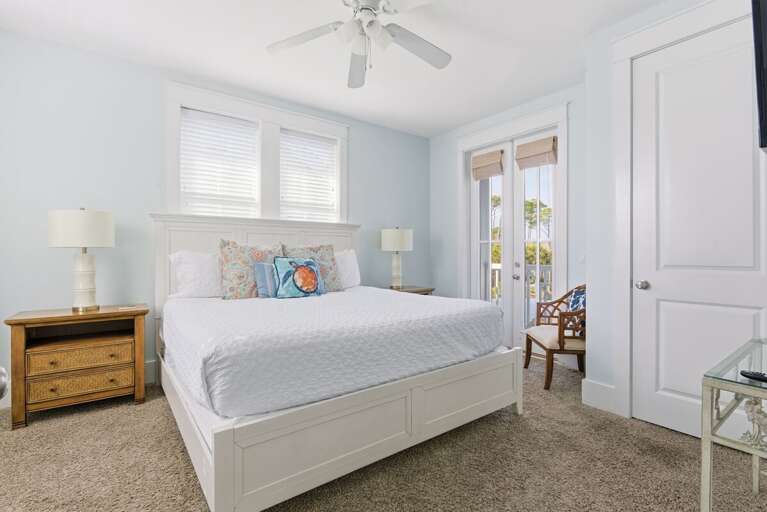 2nd Floor -  King bedroom with 46' Sony Flatscreen and Lake views!