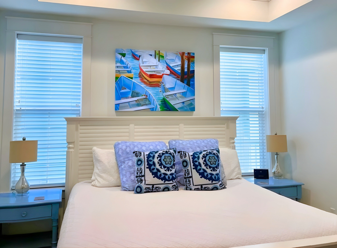 2nd Floor - King Bedroom: Comfortable and inviting (sleeps 2)