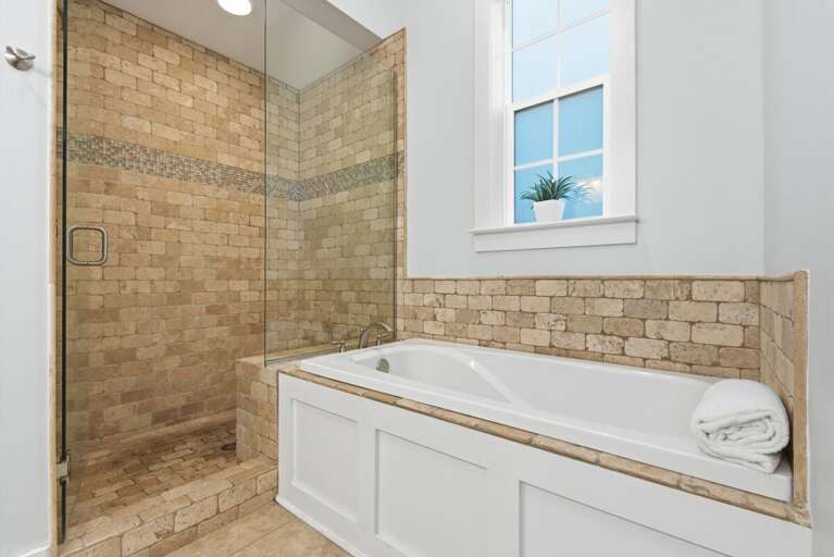 Bathroom for 1st floor king room