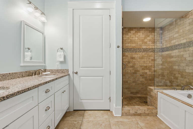 Bathroom for 1st floor king room