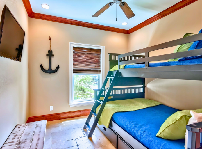 2nd Floor - 🛏️ Bunk Room: Twin-over-full bunk with trundle (sleeps 4)