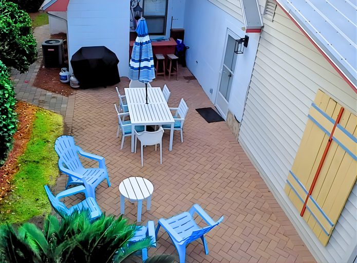Outdoor Setting with Grill