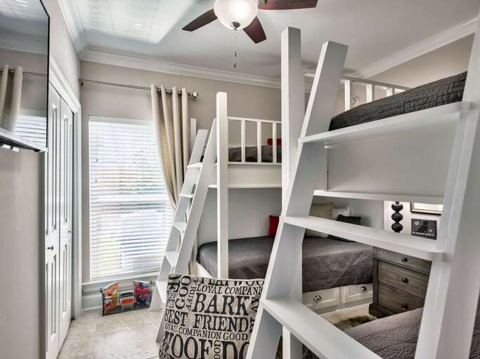 Great bunkroom for the kids! Great bunkroom for the kids!