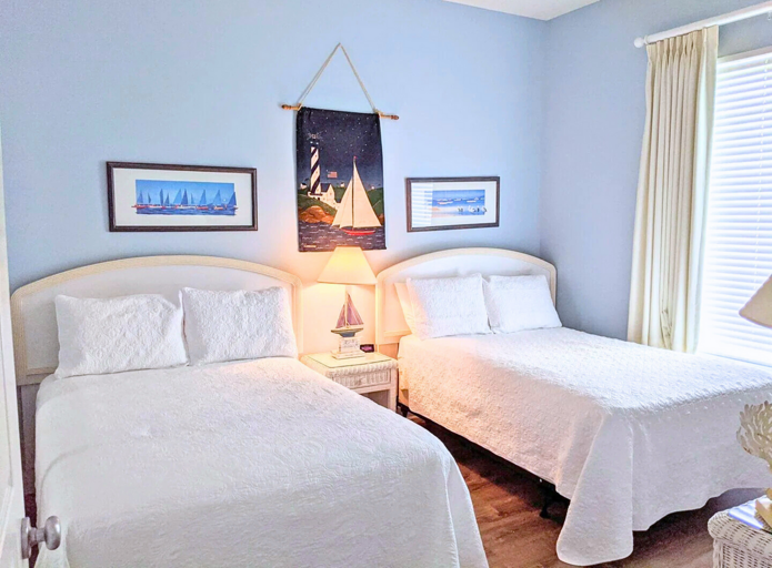 2x Full Bedroom (sleeps 4)