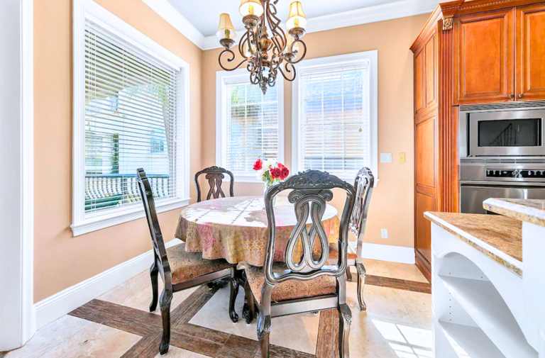 2nd Floor - Dining area