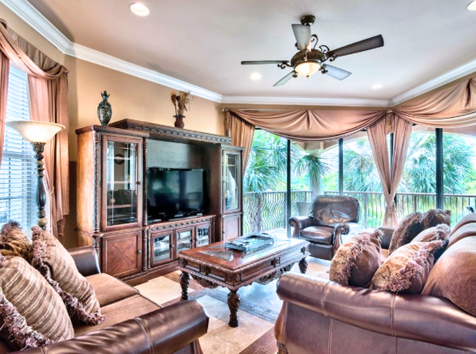 2nd Floor - Open-concept living, dining, and gourmet kitchen, Half bath