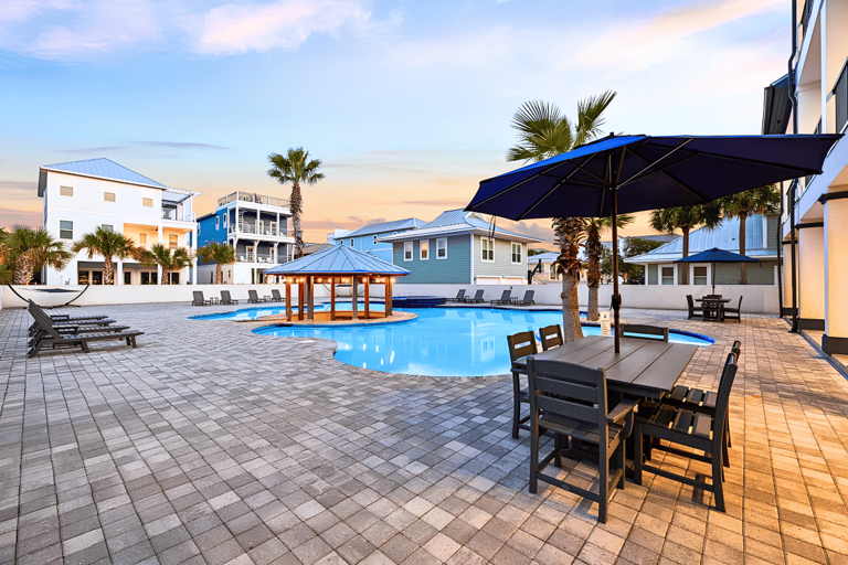 Have your dinner outside while enjoying the refreshing breeze.