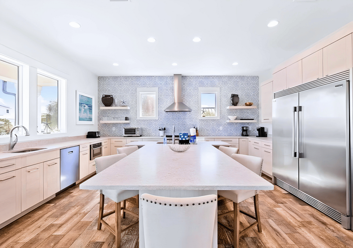 Spacious kitchen perfect for making meals for large families!