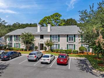 Windsor Wonders - Close to Mayo Clinic and the Beaches Windsor Wonders - Close to Mayo Clinic and the Beaches