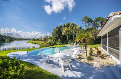 SWISS 66 - Lake Denise